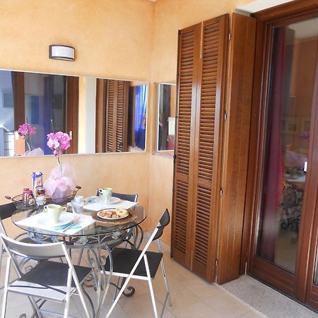 לה מדלנה Residence Borgo Punta Villa חדר תמונה