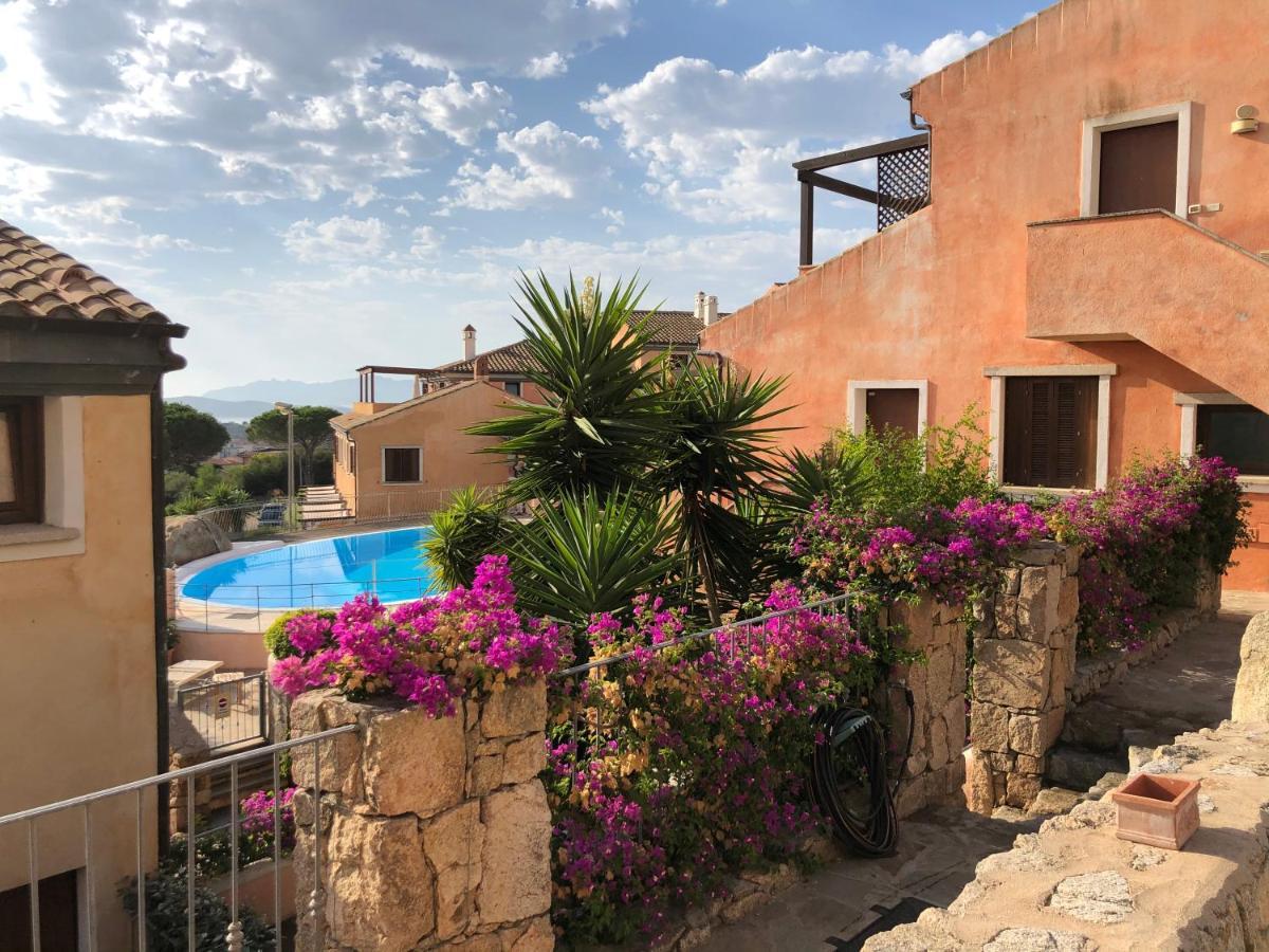 לה מדלנה Residence Borgo Punta Villa מראה חיצוני תמונה