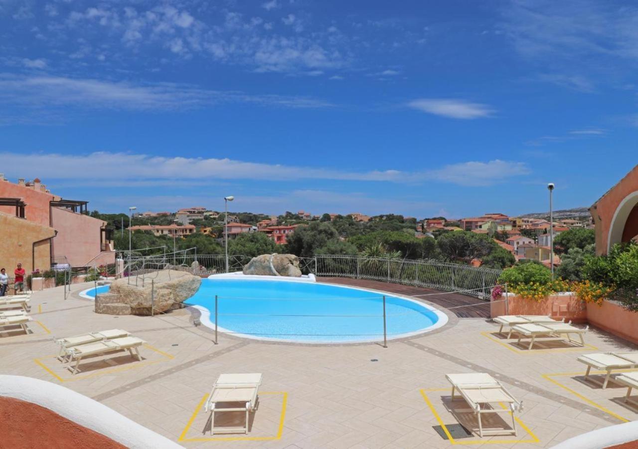 לה מדלנה Residence Borgo Punta Villa מראה חיצוני תמונה