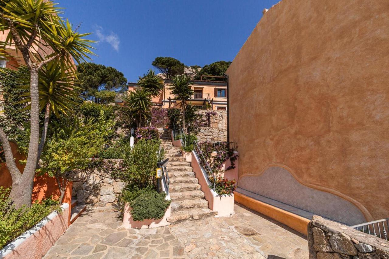 לה מדלנה Residence Borgo Punta Villa מראה חיצוני תמונה
