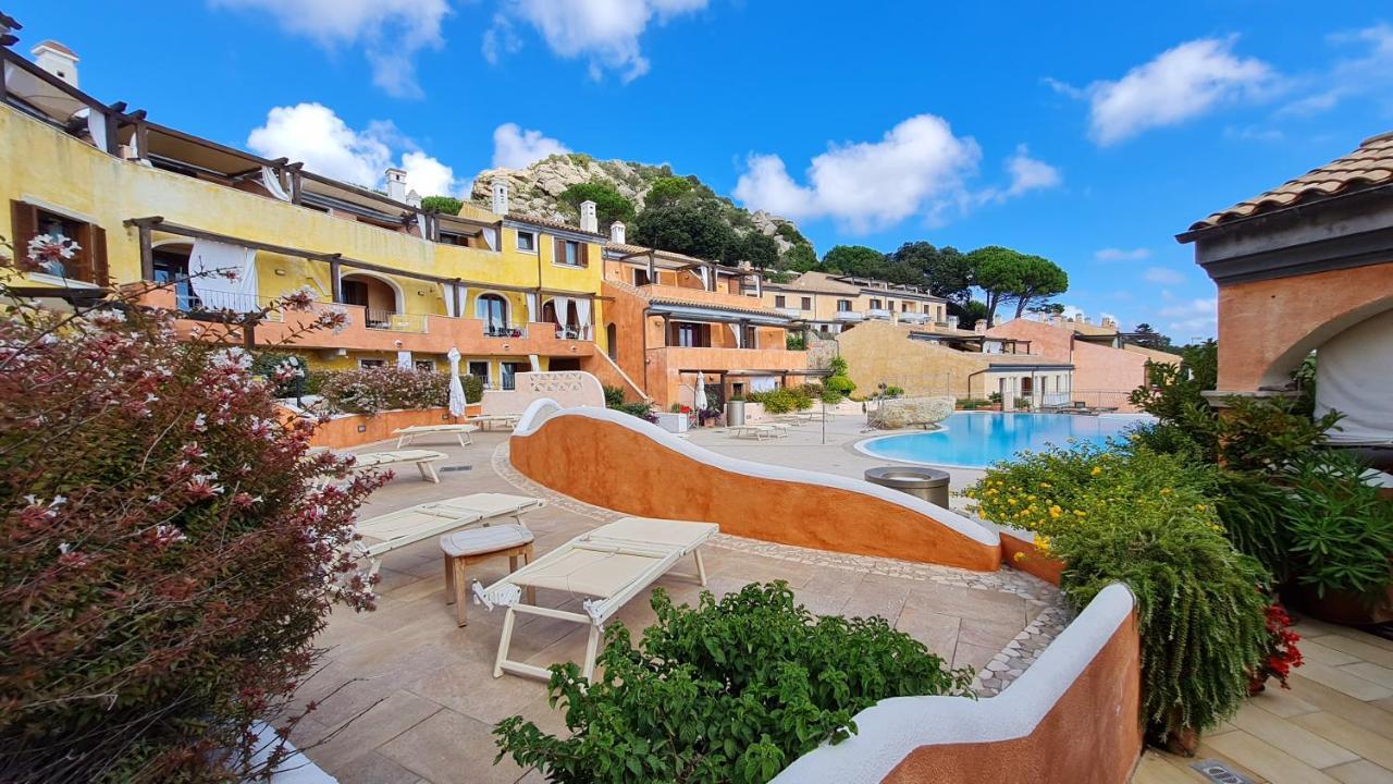 לה מדלנה Residence Borgo Punta Villa מראה חיצוני תמונה