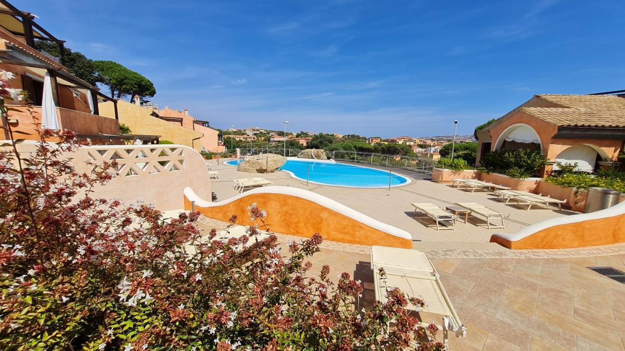 לה מדלנה Residence Borgo Punta Villa מראה חיצוני תמונה