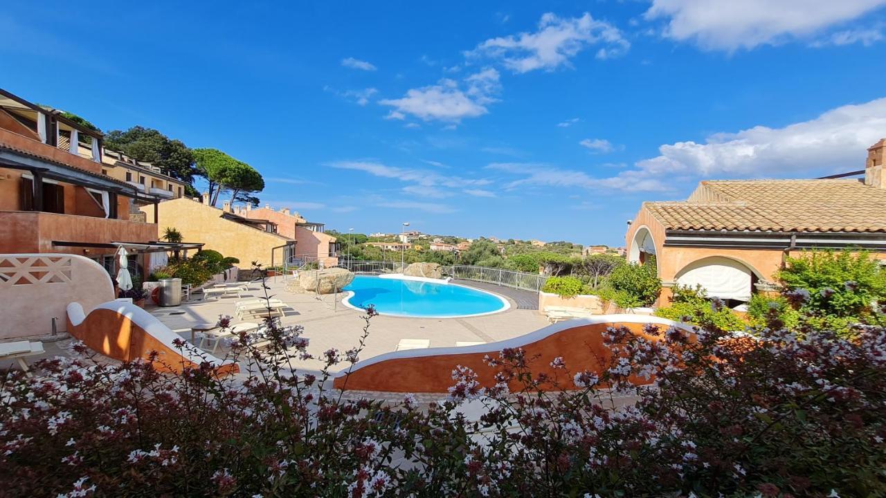 לה מדלנה Residence Borgo Punta Villa מראה חיצוני תמונה